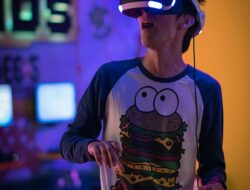 Exploring New Realities: Dive into the virtual world with VR!